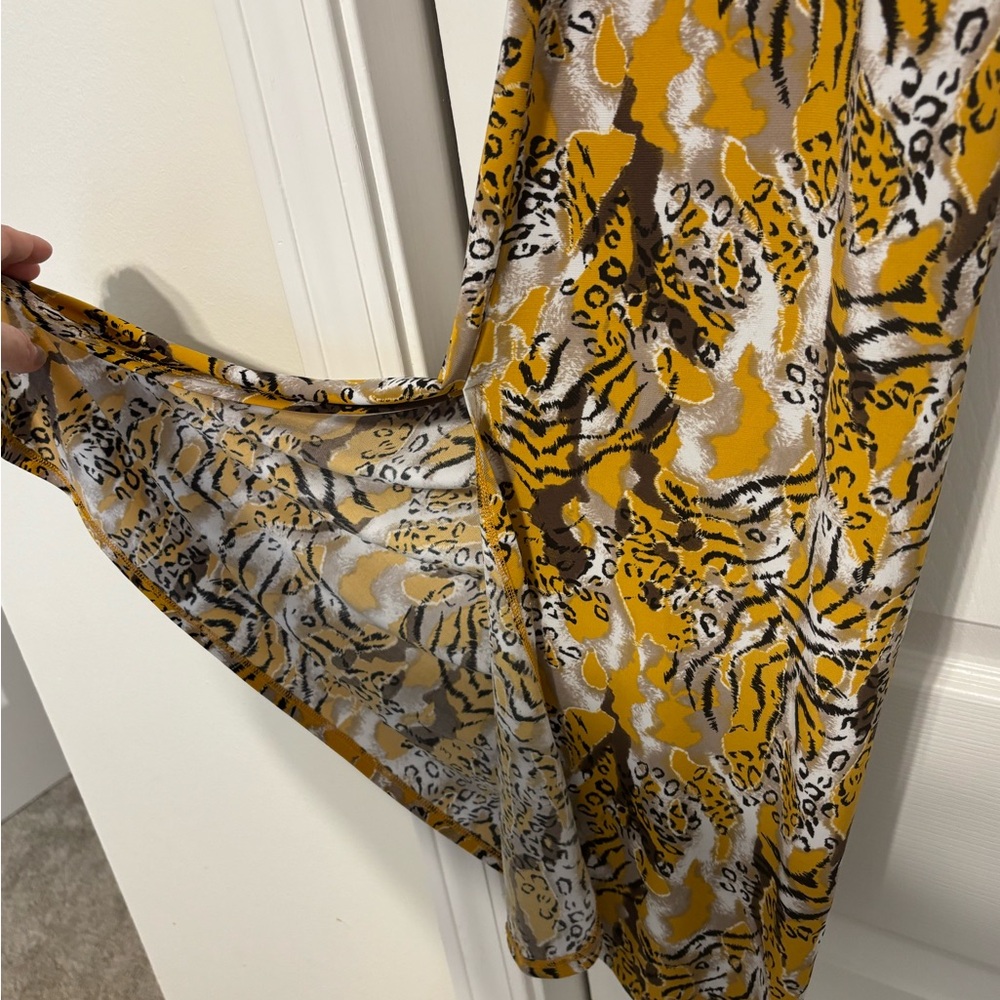 Women with Control Yellow and Black Animal Print gaucho pants Size Medium P - Picture 4 of 10